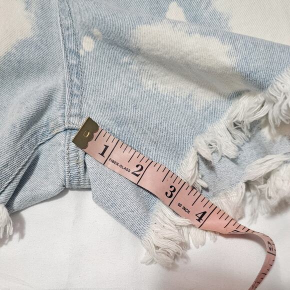 Wild Fable light wash bleach dye high rise cutoff denim shorts size 18 - Picture 6 of 10